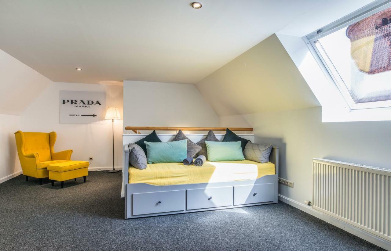 Powder Tower Apartment In Old Town Riga Exterior foto